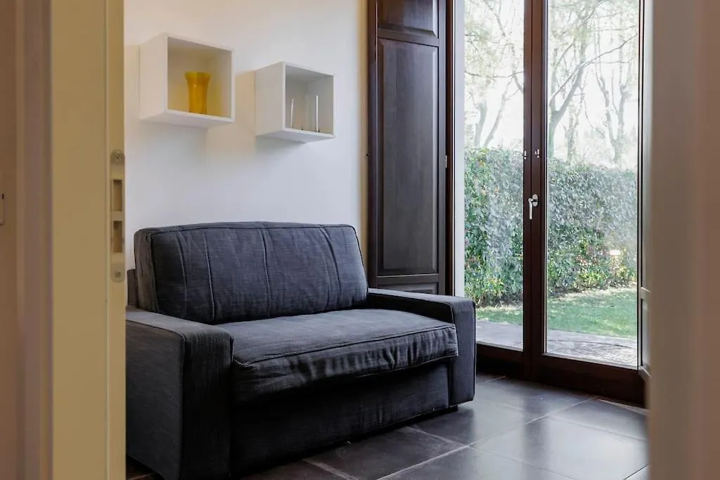 Michelangelo Deluxe Garden Apartment Florence